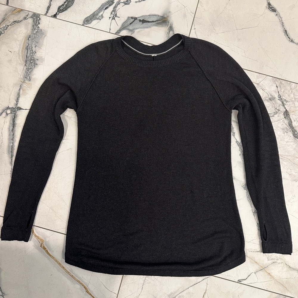 Lululemon | 8 | Black Knit Raglan Crew Neck Long Sleeve Thumbhole Top - Picture 2 of 10